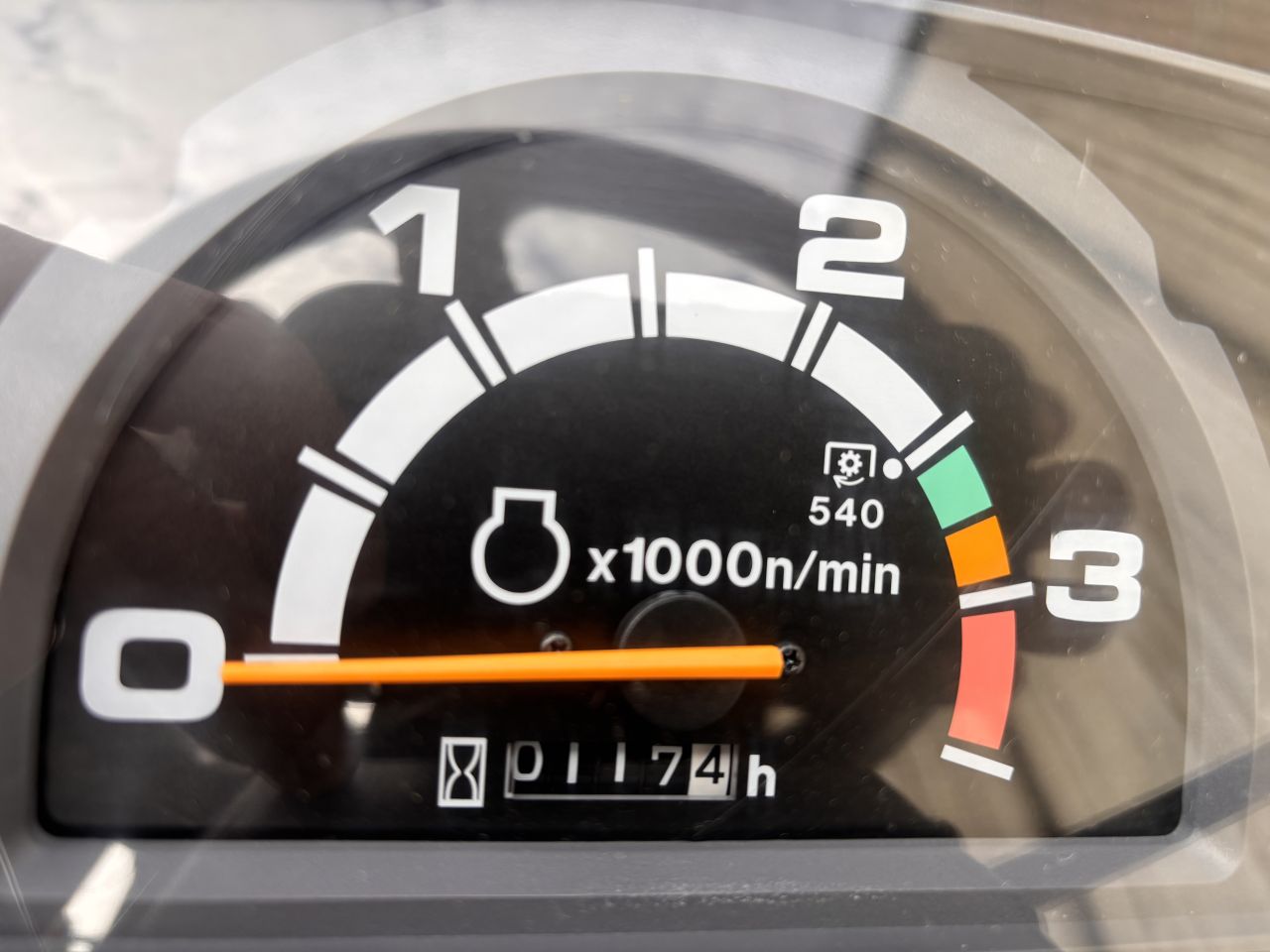 Iseki TM3217 nieuwstaat + grondbak en mestriek - NL kenteken