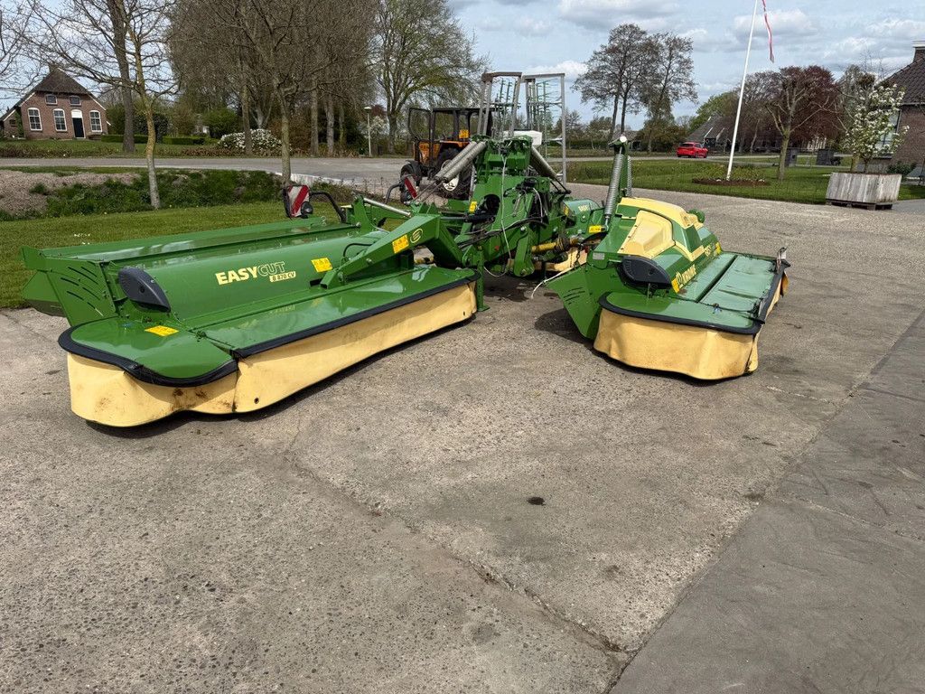 Krone Triple maaier Easycut B 870 CV & 320 CV Kneuzer schijvenmaaier