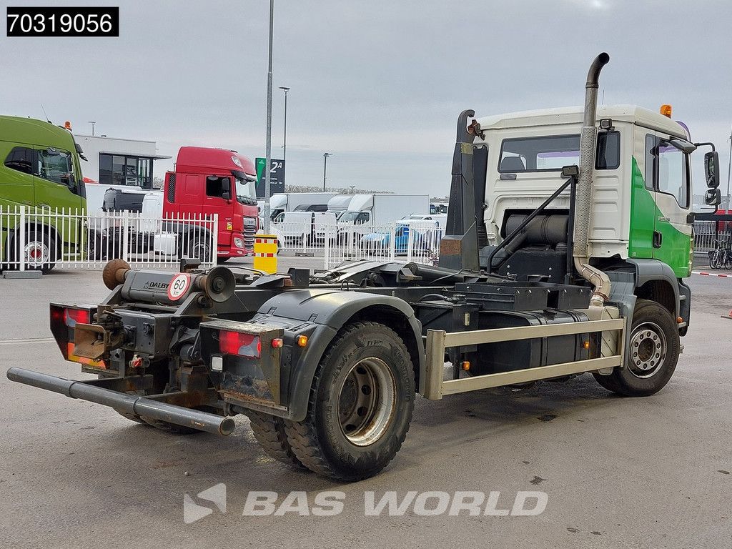 MAN TGA 18.310 4X2 14 tons hooklift steelsuspension Manual Euro 2