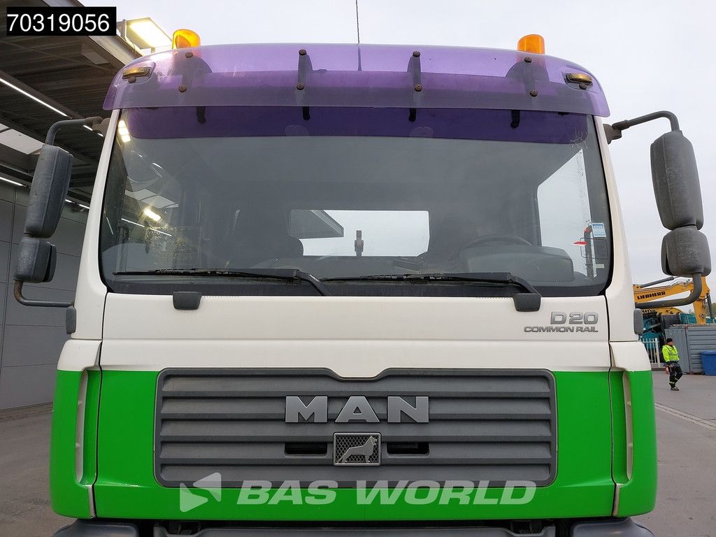 MAN TGA 18.310 4X2 14 tons hooklift steelsuspension Manual Euro 2