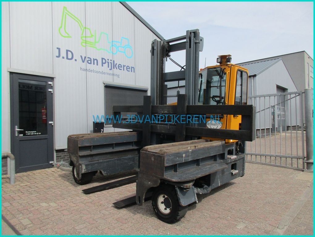 Combilift C8000 4-weg zijlader 8000kg+vorkenspreider+breed bord