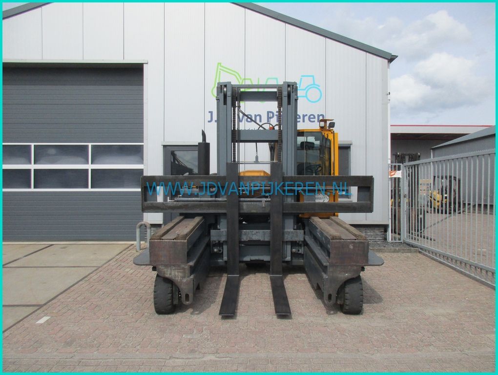 Combilift C8000 4-weg zijlader 8000kg+vorkenspreider+breed bord