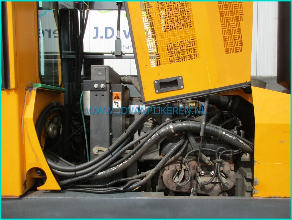 Combilift C8000 4-weg zijlader 8000kg+vorkenspreider+breed bord