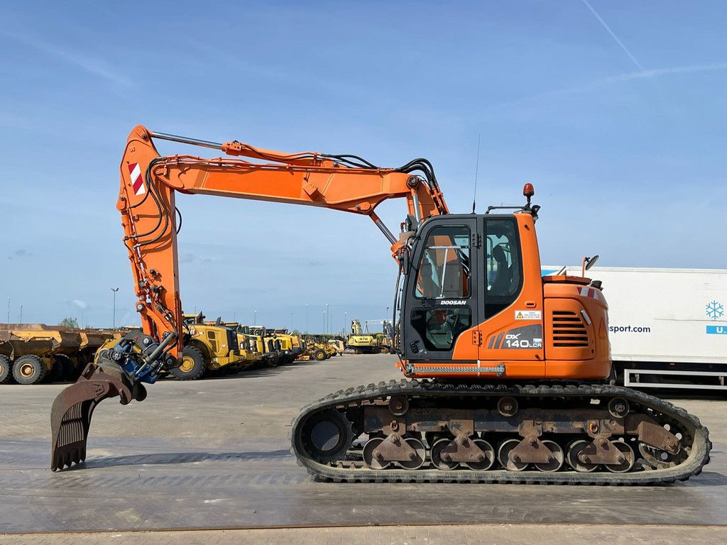 Doosan DX140LCR