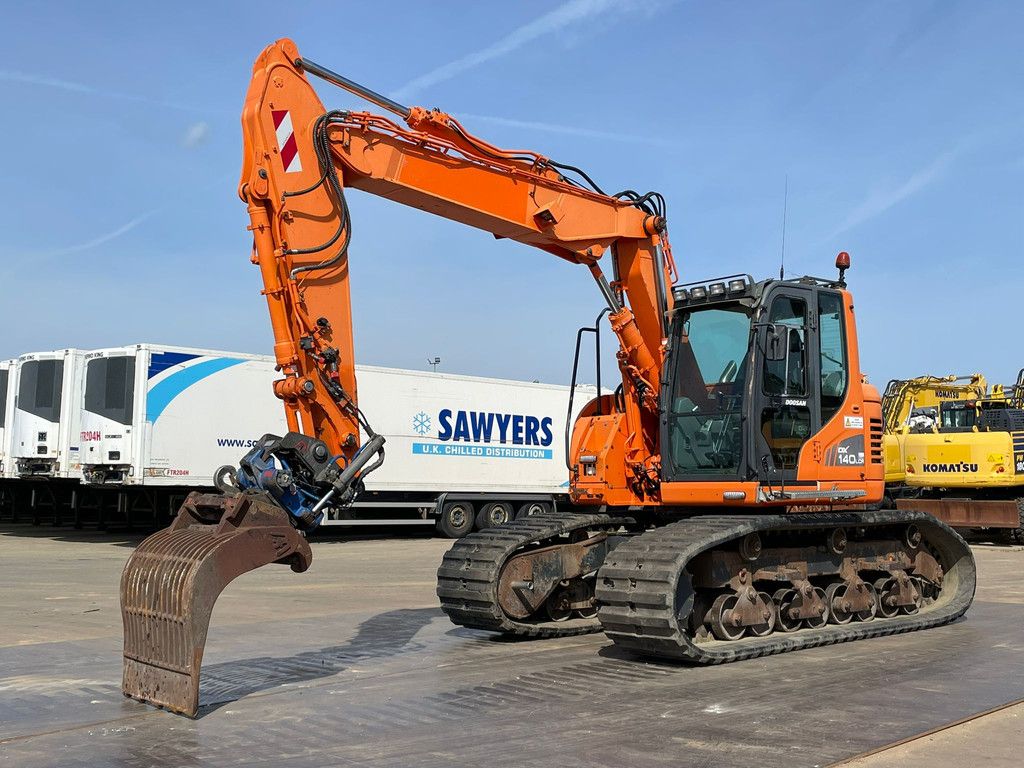 Doosan DX140LCR