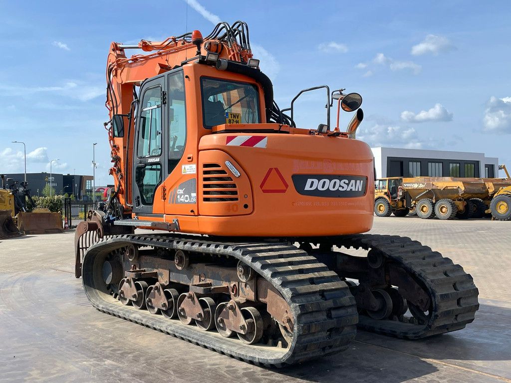 Doosan DX140LCR