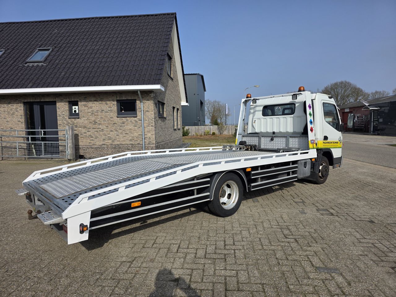 Mitsubishi fuso canter oprijwagen