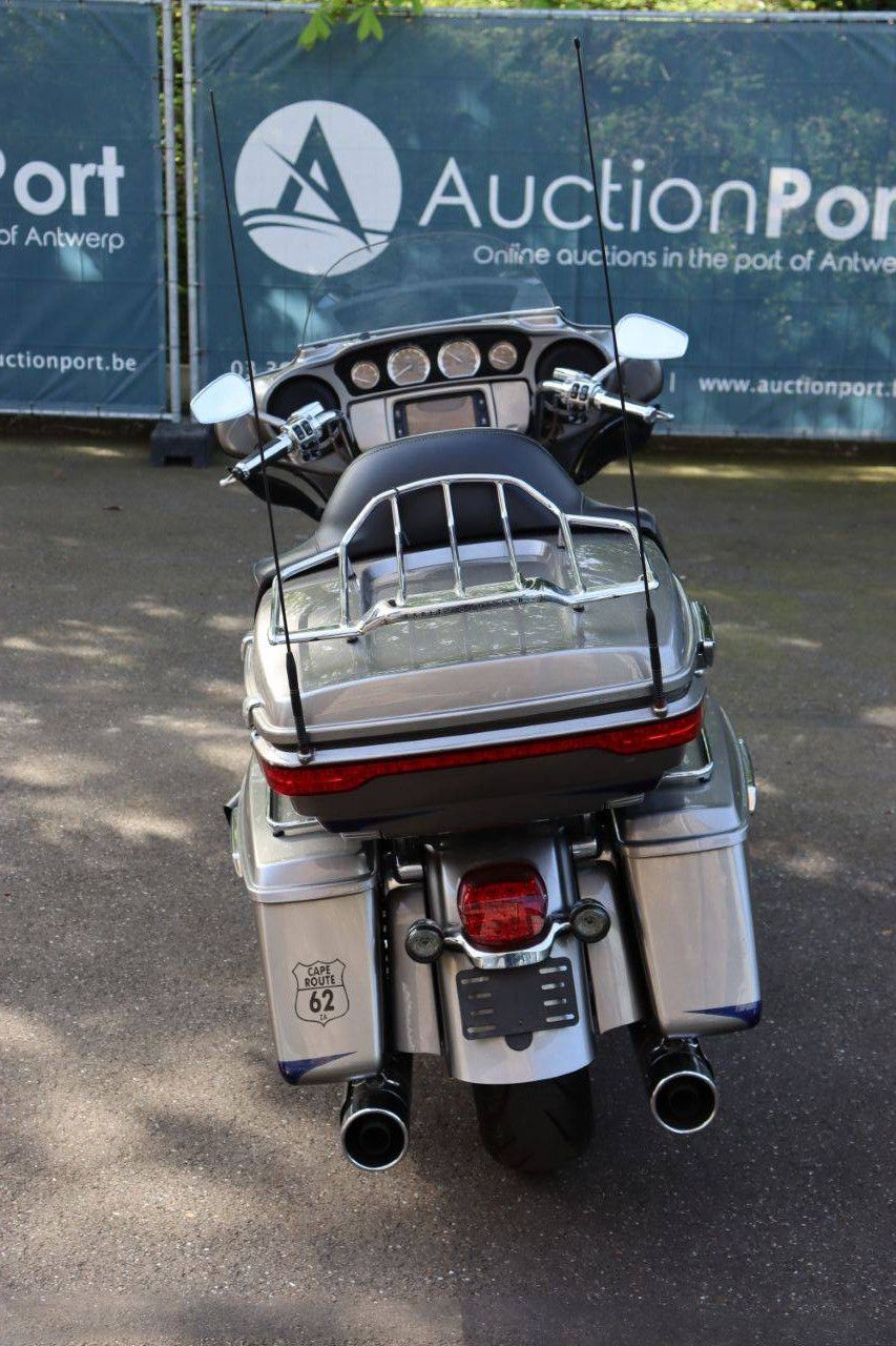 Motorcycle Harley-Davidson CVO Ultra Limited Petrol 2017