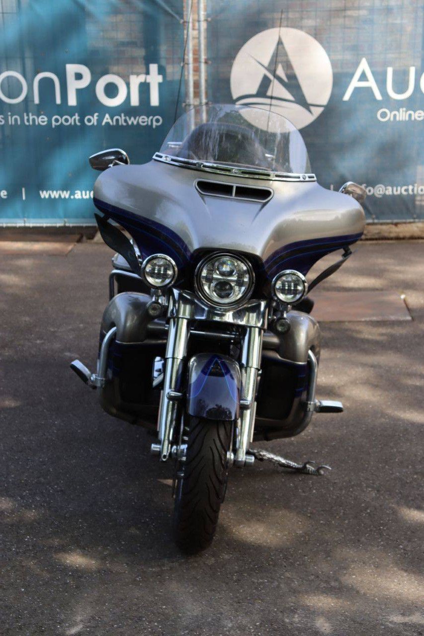 Motorcycle Harley-Davidson CVO Ultra Limited Petrol 2017