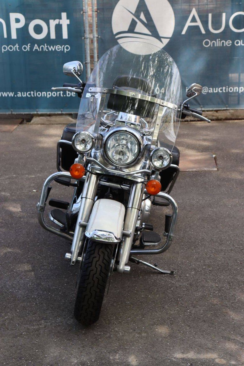 Motorcycle Harley-Davidson Road King Classic Touring Petrol 2014