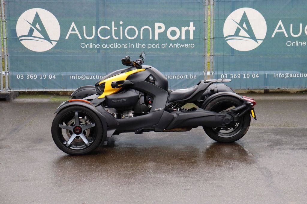 Spider BRP CAN-AM Ryker 900 Petrol 2024 (Margin)