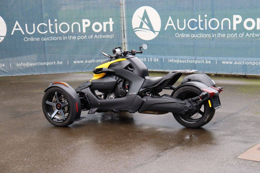 Spider BRP CAN-AM Ryker 900 Petrol 2024 (Margin)