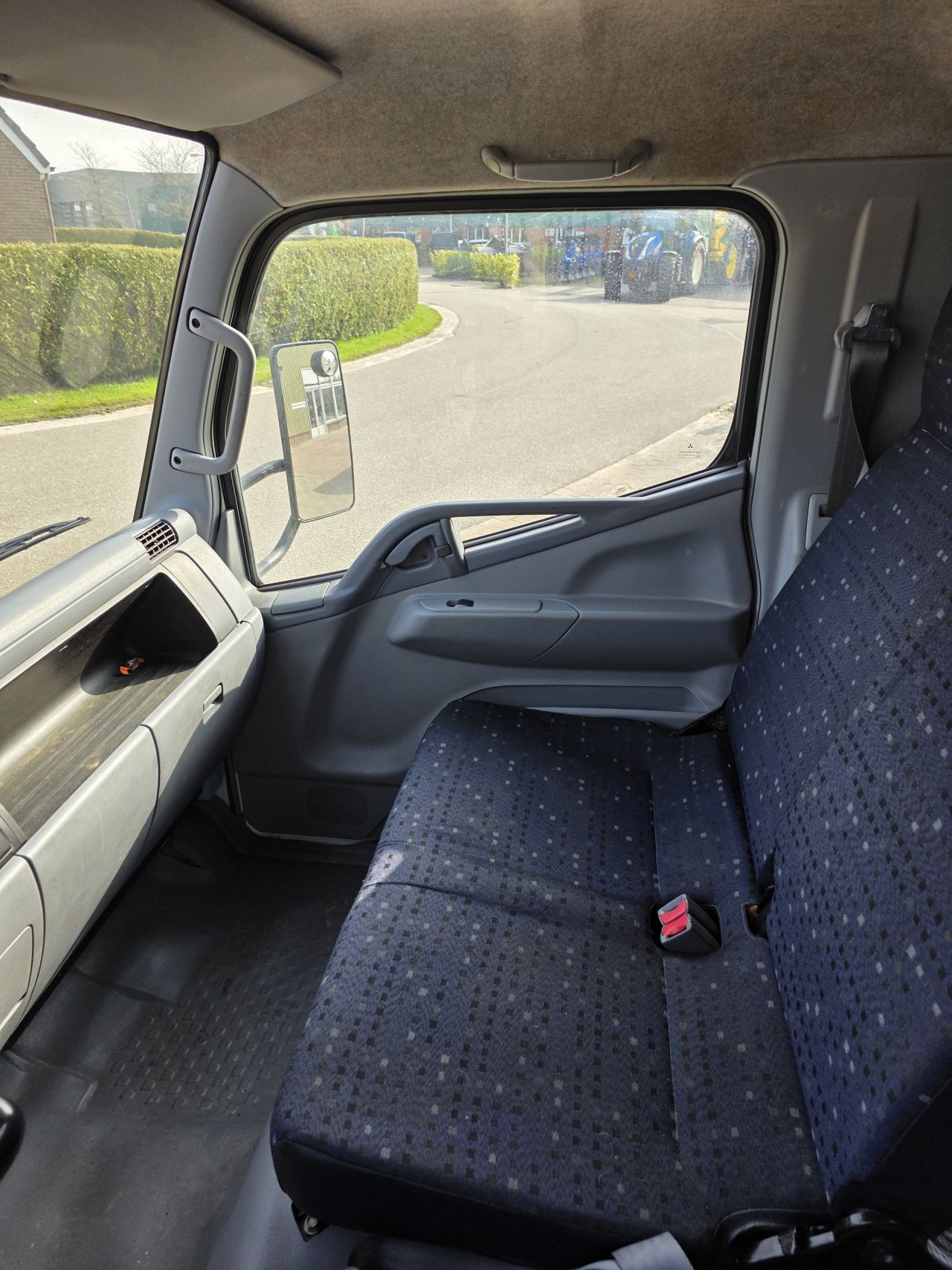 Mitsubishi fuso canter oprijwagen