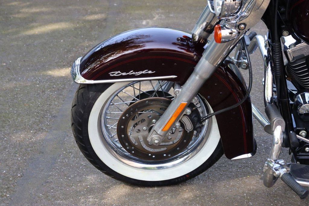 Harley-Davidson Softrail Deluxe Petrol Motorcycle 2005