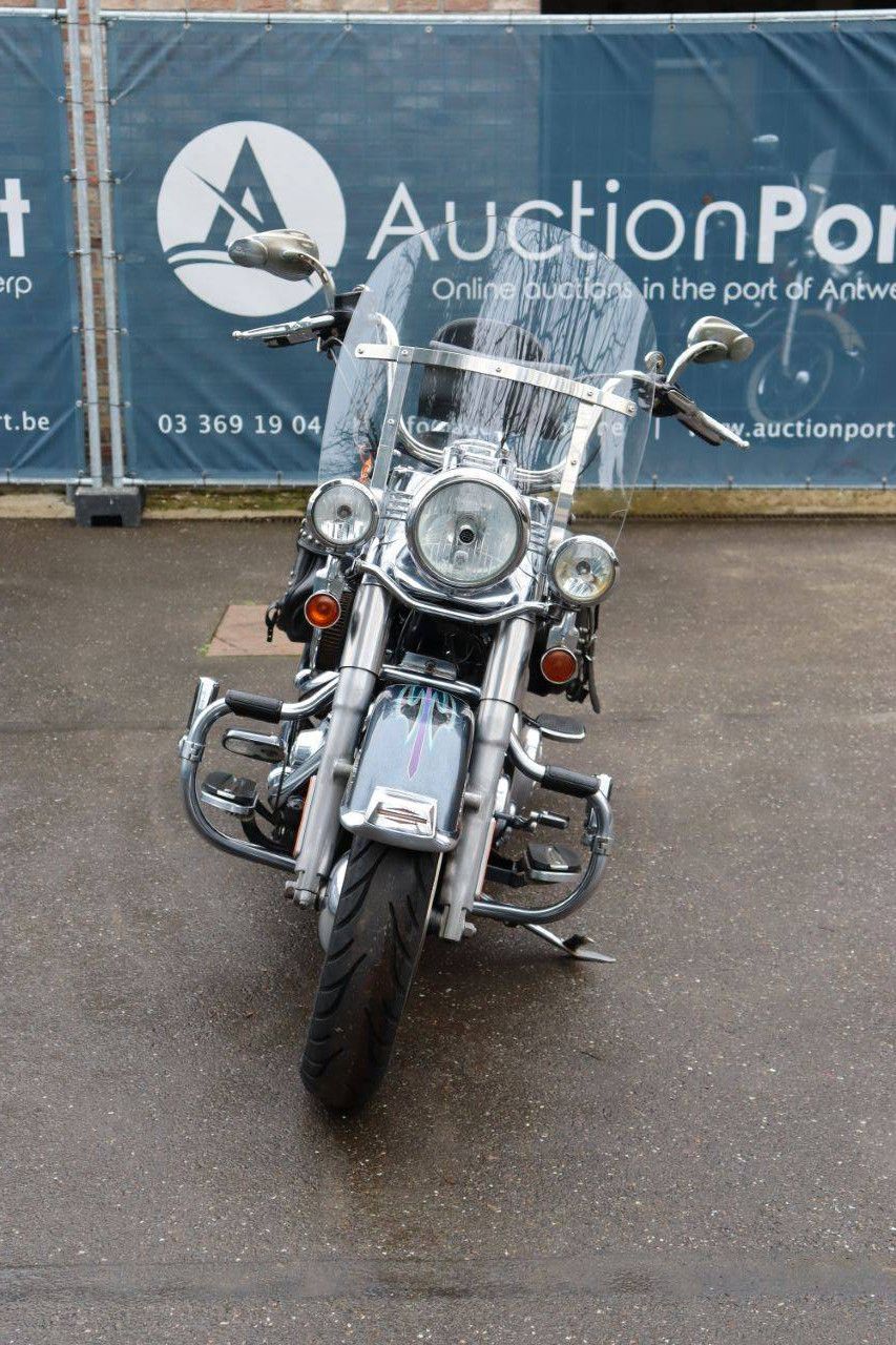 Motorcycle Harley Davidson Heritage Softail Classic Petrol 2015