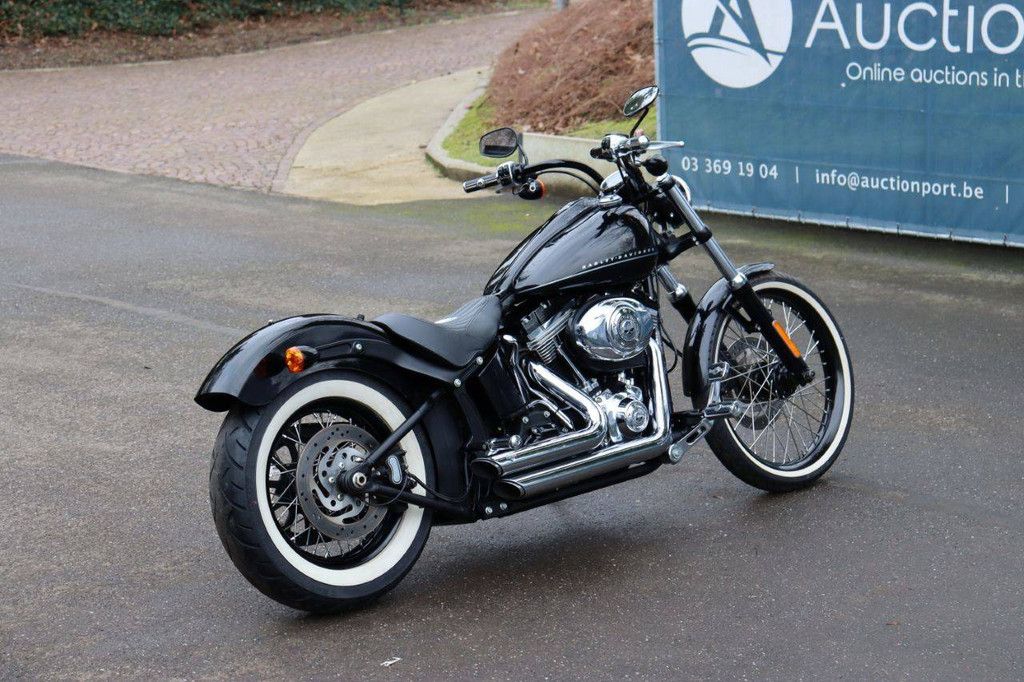 Motorcycle Harley-Davidson FXS Blackline Petrol 2011