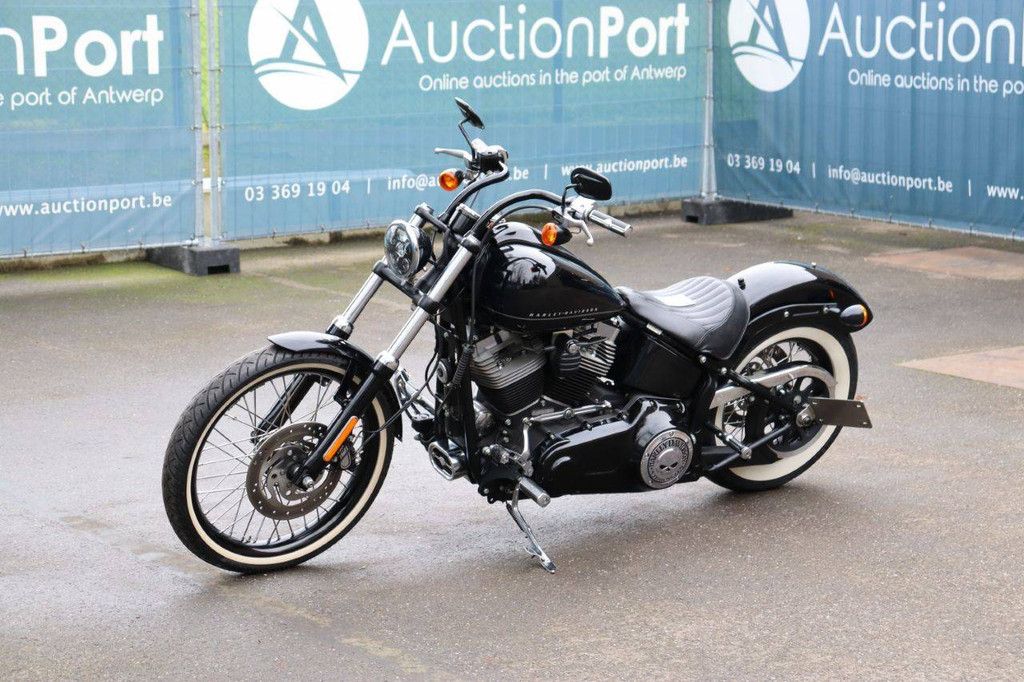 Motorcycle Harley-Davidson FXS Blackline Petrol 2011