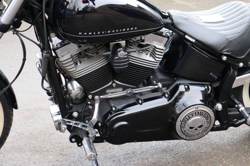 Motorcycle Harley-Davidson FXS Blackline Petrol 2011