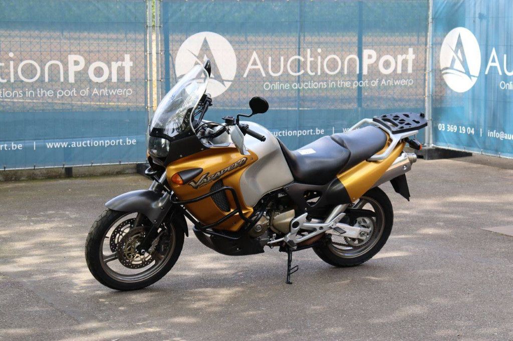 Honda Varadero 1000 Benzinmotorrad 1999 (Marge)