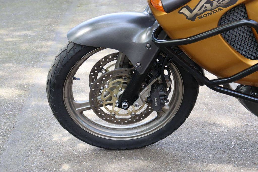 Honda Varadero 1000 Benzinmotorrad 1999 (Marge)