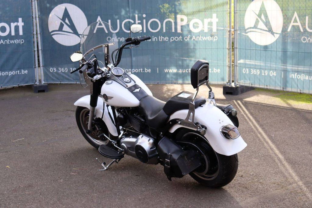 Harley-Davidson Fatboy LO Petrol Motorcycle 2010 (Margin)