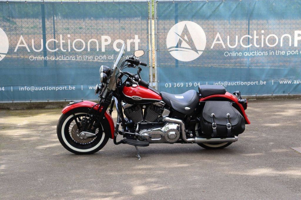 Motorcycle Harley-Davidson Springer Classic Petrol 2005 (Margin)