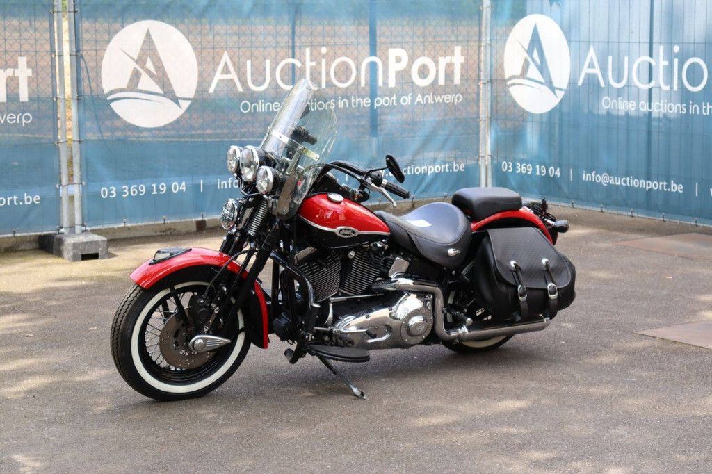 Motorcycle Harley-Davidson Springer Classic Petrol 2005 (Margin)