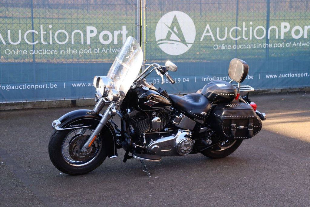Motorcycle Harley-Davidson Heritage Softail Classic Petrol 2013