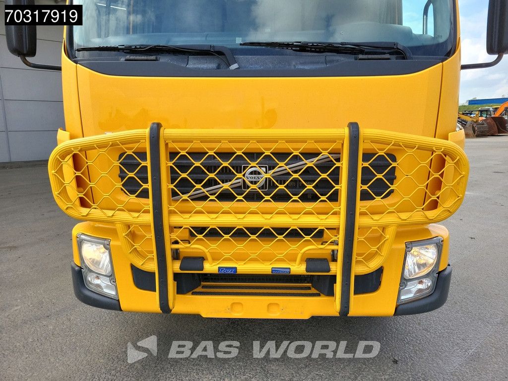 Volvo FL FL 260 4X2 14t 7 Mtrs Chassis Full Air Euro 5
