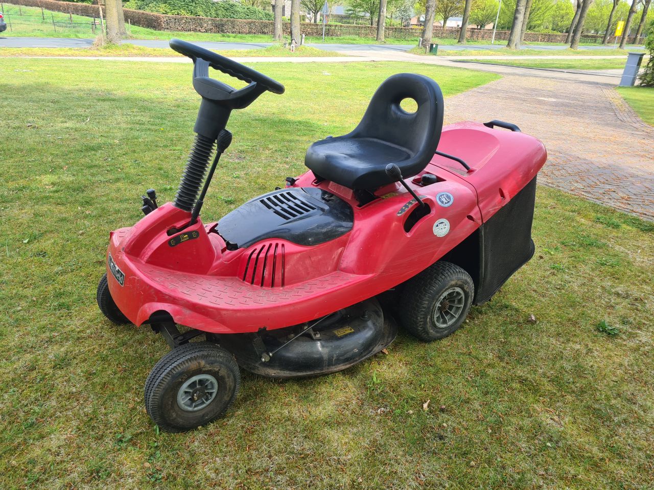 Mountfield zitmaaier met opvangbak.