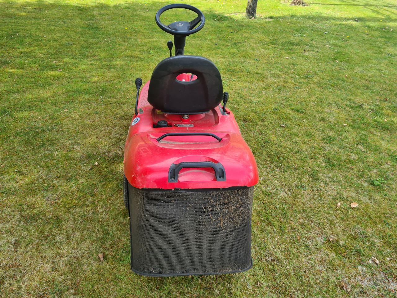 Mountfield zitmaaier met opvangbak.