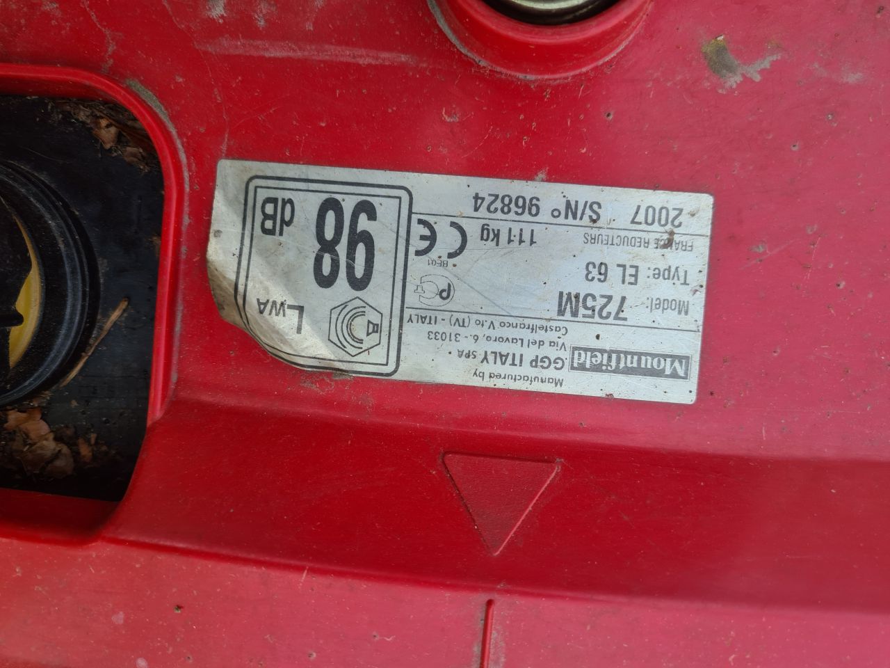 Mountfield zitmaaier met opvangbak.