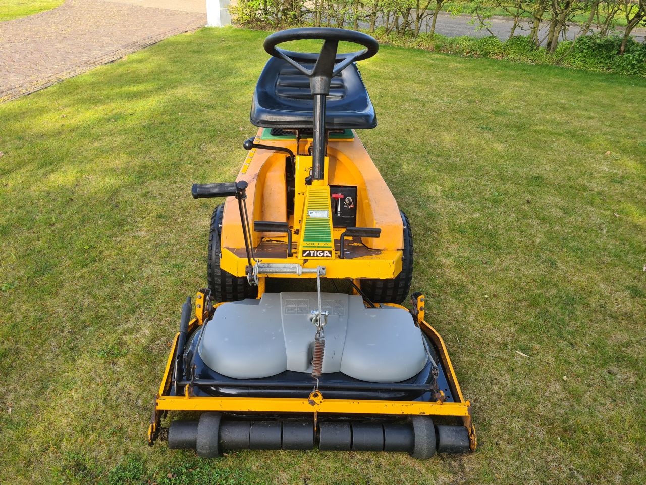 Stiga villa frontmaaier mulch maaier mulchmaaier.