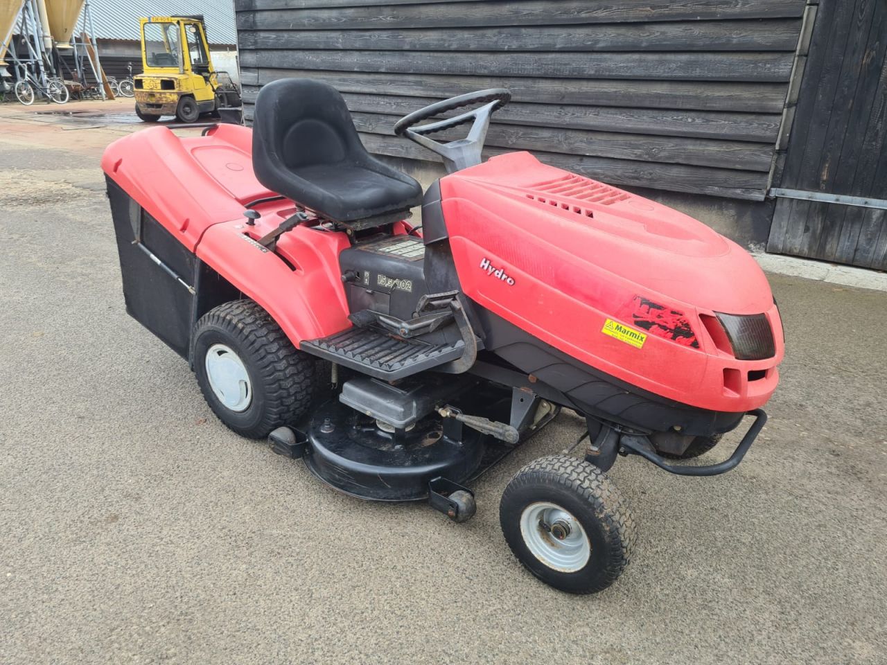 Castel Garden zitmaaier met opvangvak opknapper.