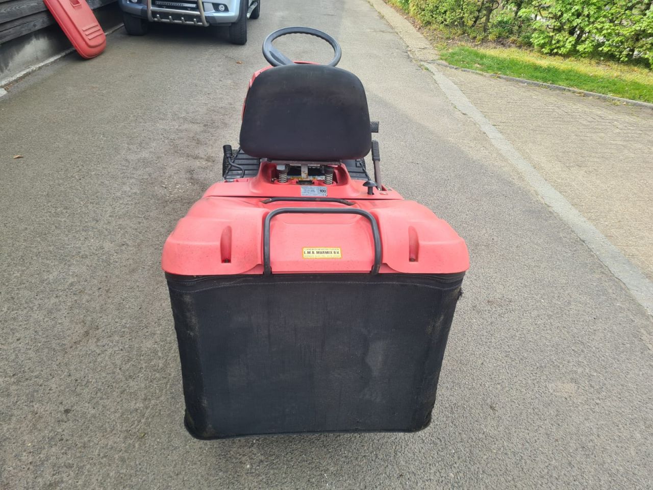 Castel Garden zitmaaier met opvangvak opknapper.