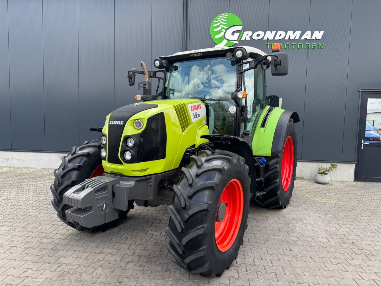 Claas Arion 430 Cis