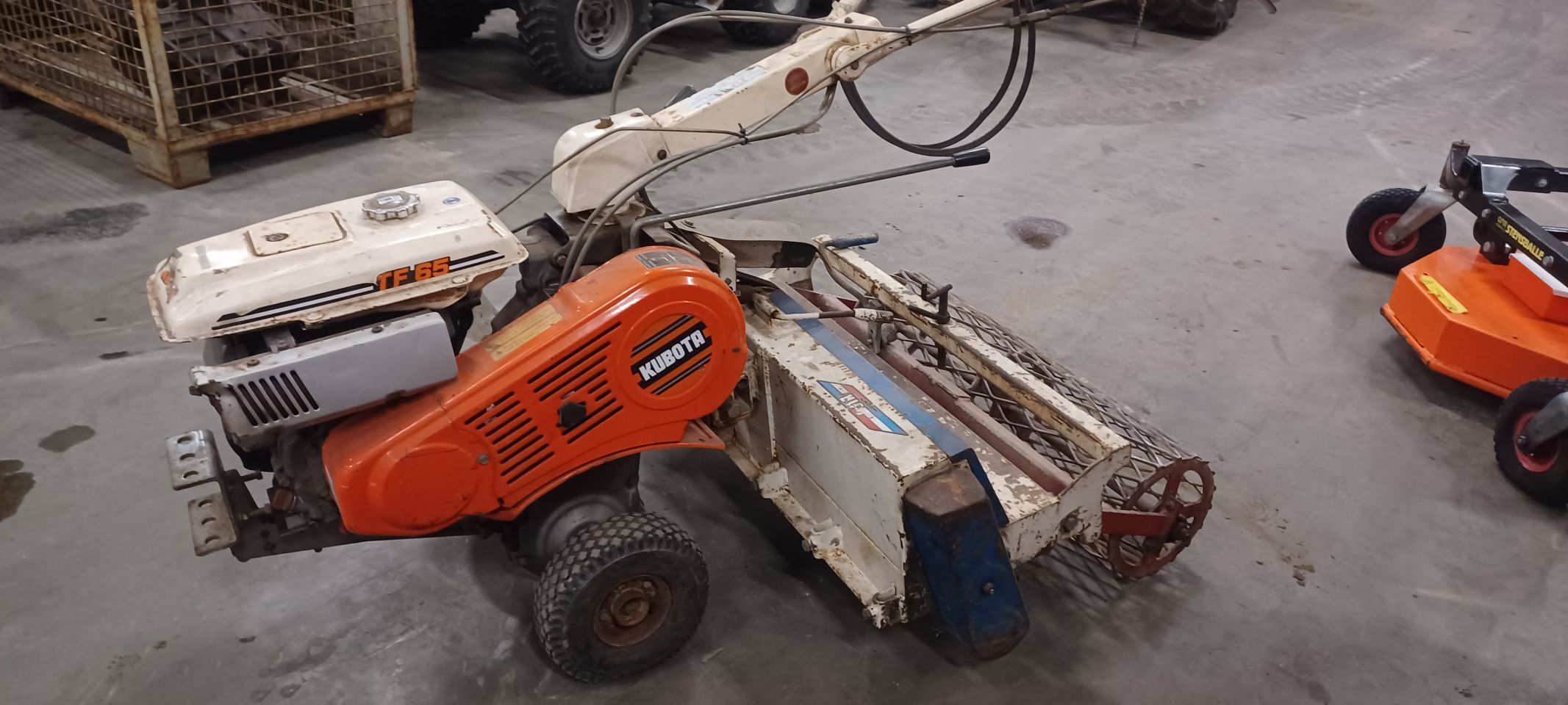 12 verschillende werktuigen lely votex sleep, frontmaaier borst