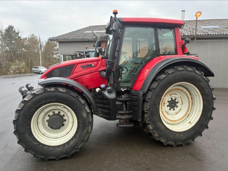 Valtra N163V