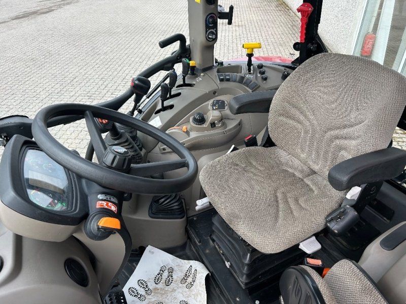 Case IH Farmall 100 C