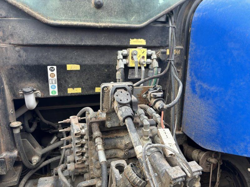 New Holland T 7.210 AC