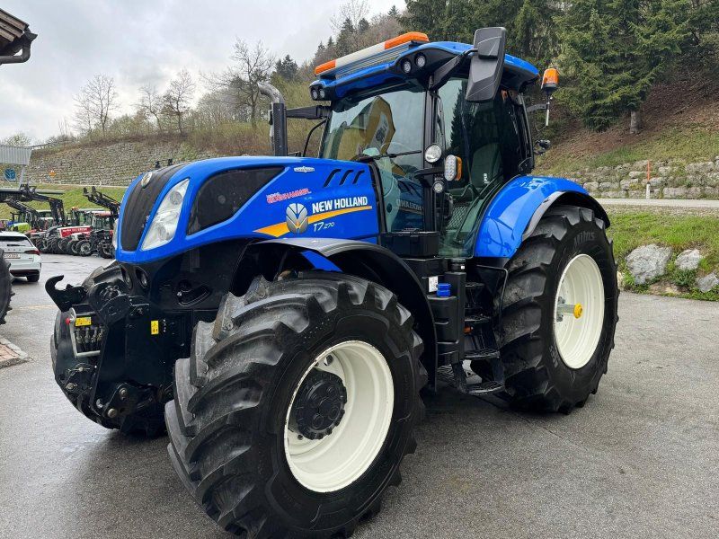 New Holland T7.270 Auto Command SideWinder II (Stage V)