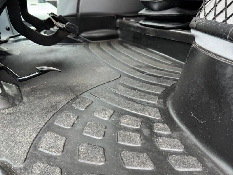 New Holland T7.270 Auto Command SideWinder II (Stage V)