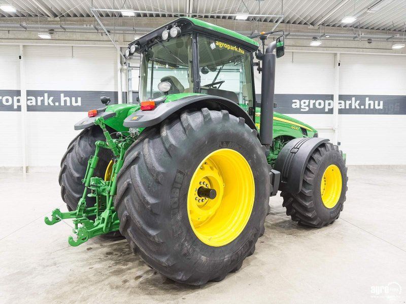John Deere 8430