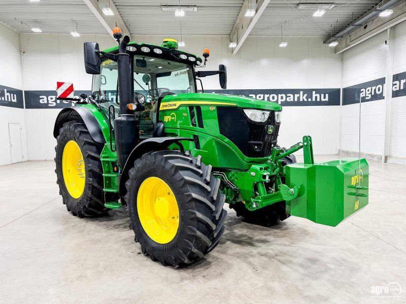 John Deere 6R 195