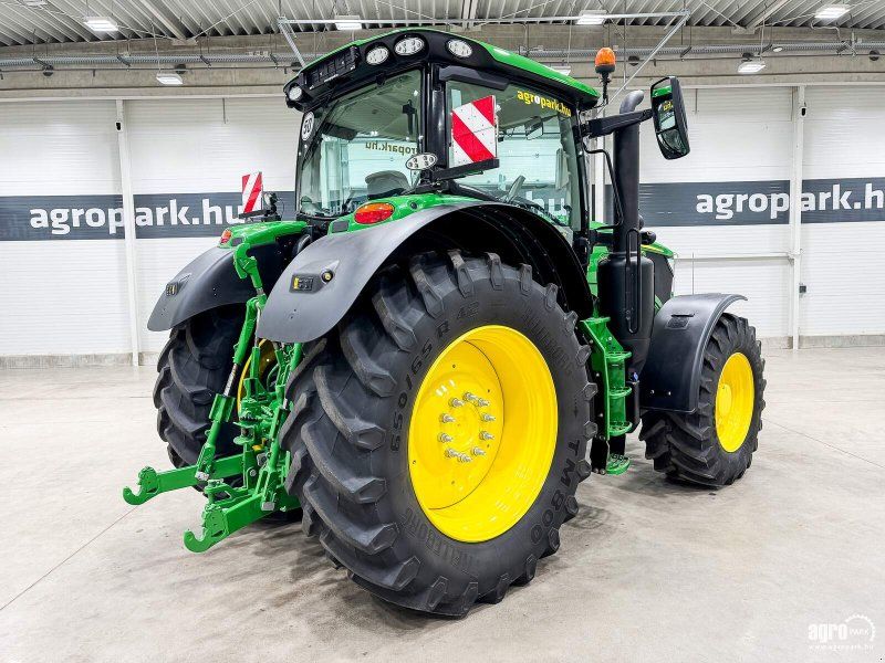 John Deere 6R 195