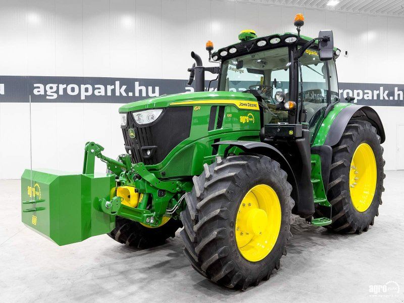 John Deere 6R 195