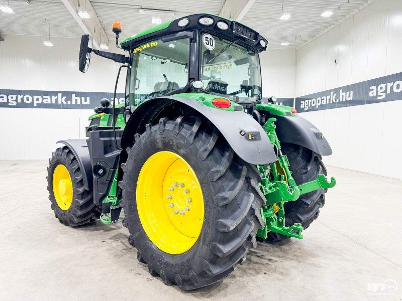 John Deere 6R 195