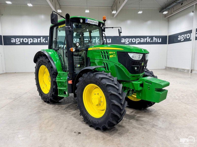 John Deere 6125M