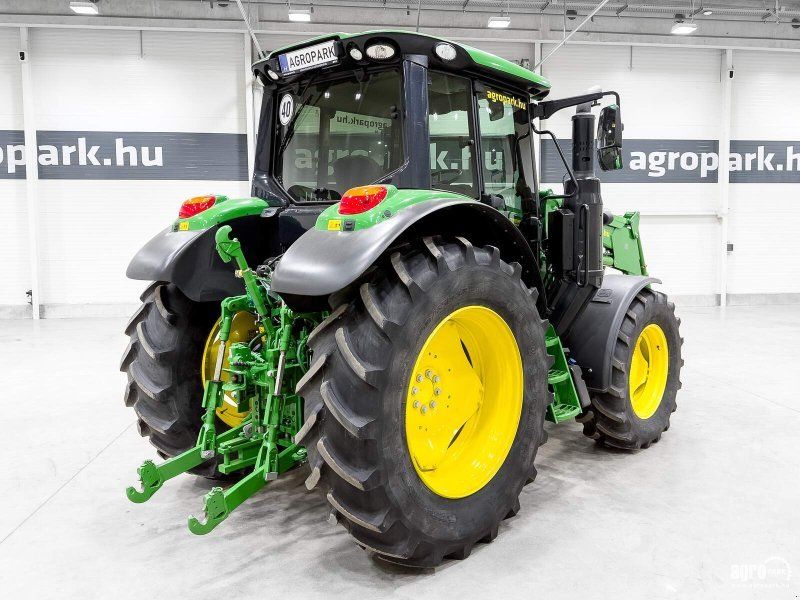 John Deere 6120M