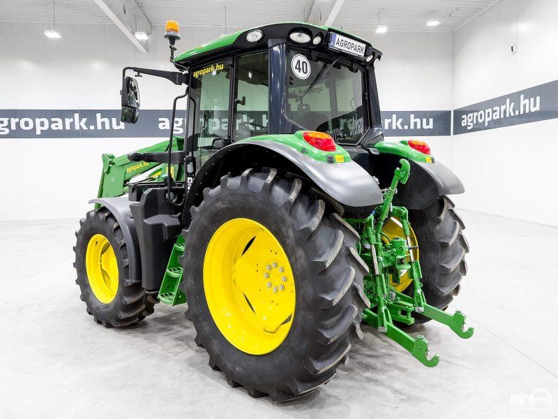 John Deere 6120M
